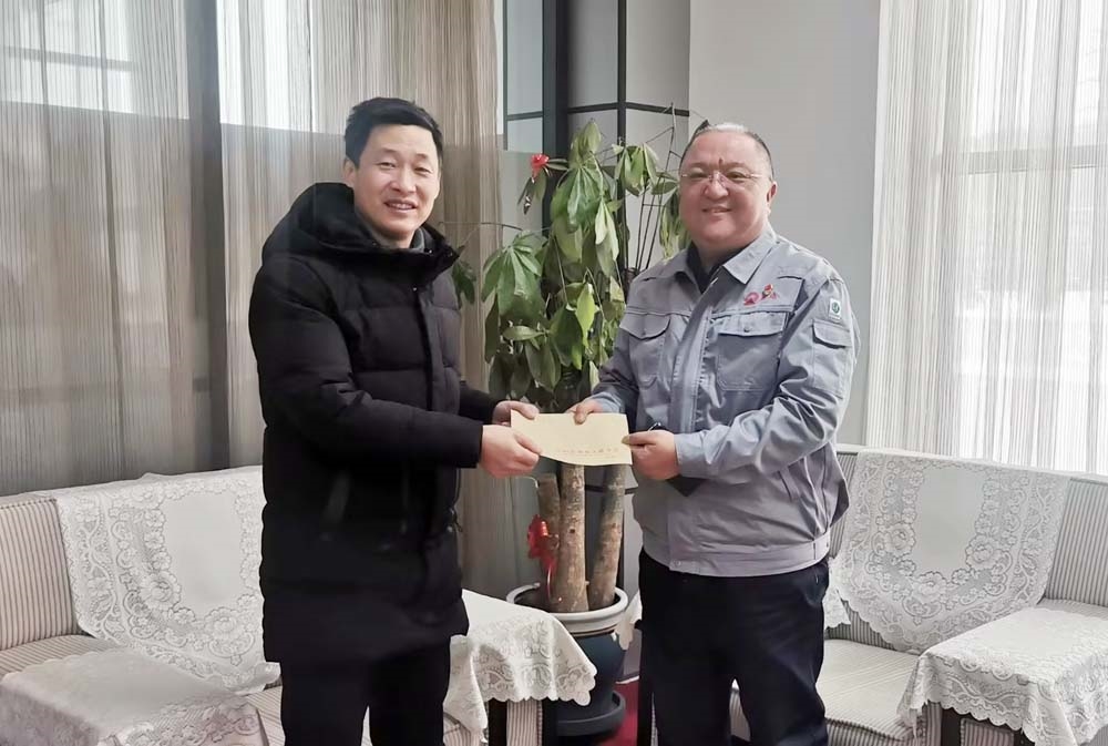 集团党委书记梁军接待辽阳市残联辅导到W66利来官网走访慰问 (1).jpg 集团党委书记梁军接待辽阳市残联辅导到W66利来官网走访慰问 (1).jpg