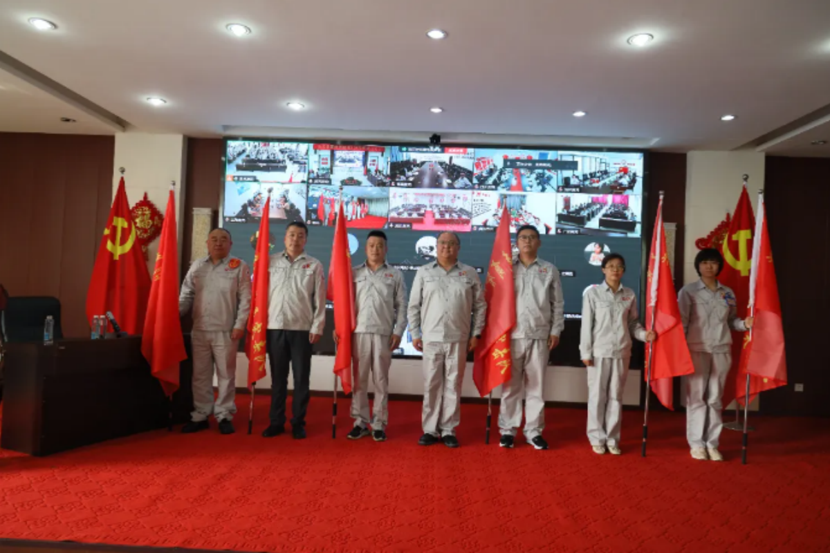 W66利来官网集团党员突击队工作纪实